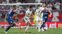 Com dois a menos, Fortaleza segura pressão e empata com Atlético-MG