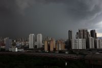 Como evitar problemas no temporal deste final de semana; veja previsão e cuidados