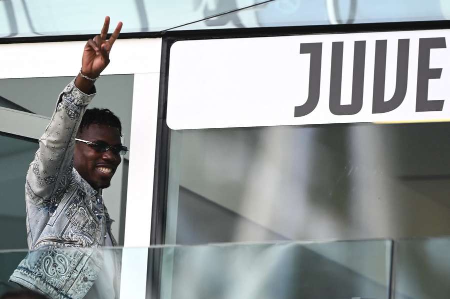 Pogba no Allianz Stadium em Juventus x Cagliari Pogba no Allianz Stadium em Juventus x Cagliari