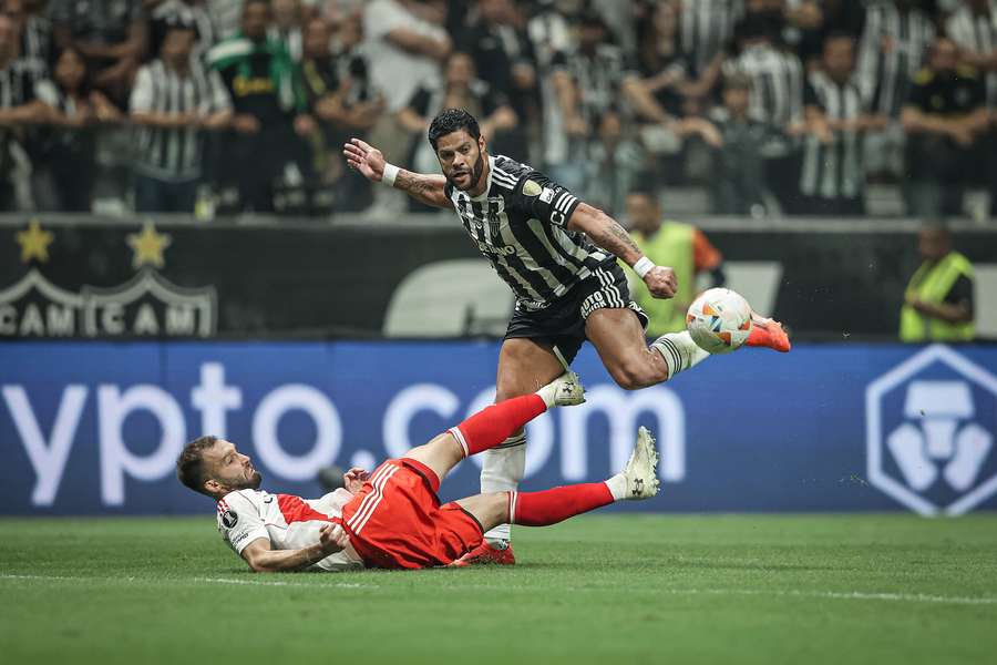 Galo dominou River na Arena MRV Galo dominou River na Arena MRV