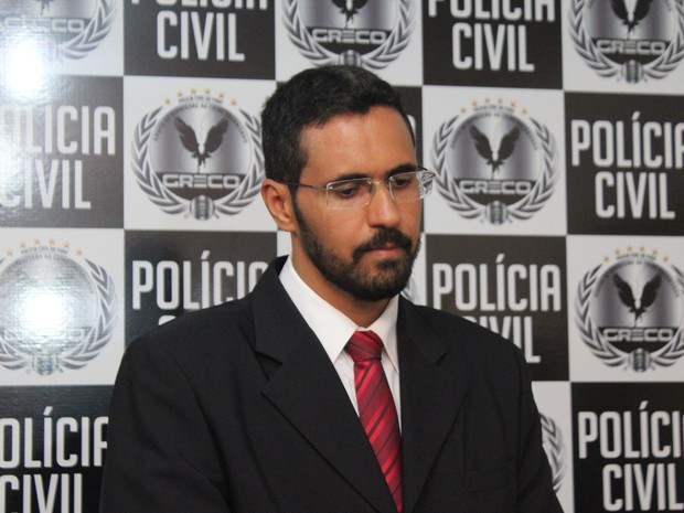 Delegado diz que suspeito está sendo investigado por corrupção passiva (Foto: Fernando Brito/G1) Delegado diz que suspeito está sendo investigado por corrupção passiva (Foto: Fernando Brito/G1)