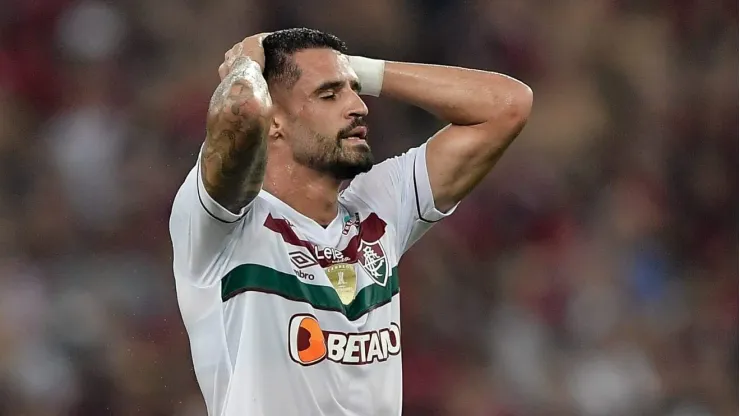 Renato Augusto, meia ex-Corinthians, em ação pelo Fluminense