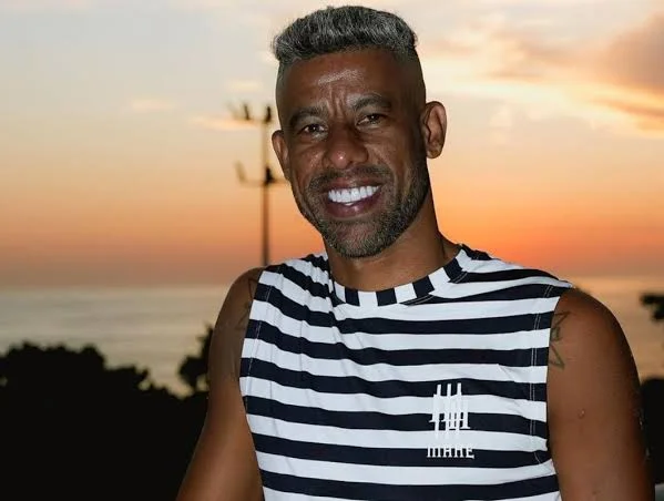 Léo Moura e família podem ser despejados de casa alugada, leiloada por dívidas do dono Léo Moura e família podem ser despejados de casa alugada, leiloada por dívidas do dono