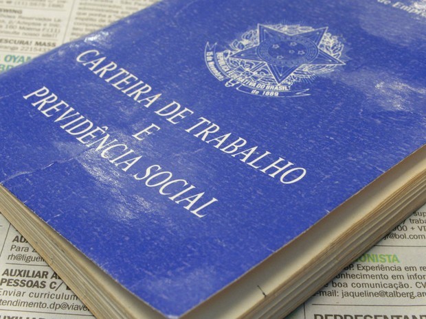 Carteira de Trabalho (Foto: Foto: Marcos Santos/ USP Imagens) Carteira de Trabalho (Foto: Foto: Marcos Santos/ USP Imagens)