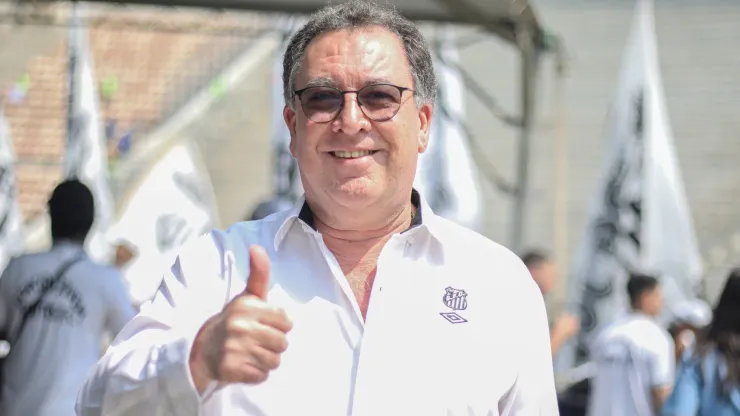 Marcelo Teixeira, presidente do Santos, em lançamento do terceiro uniforme da equipe, no Pacaembu.
