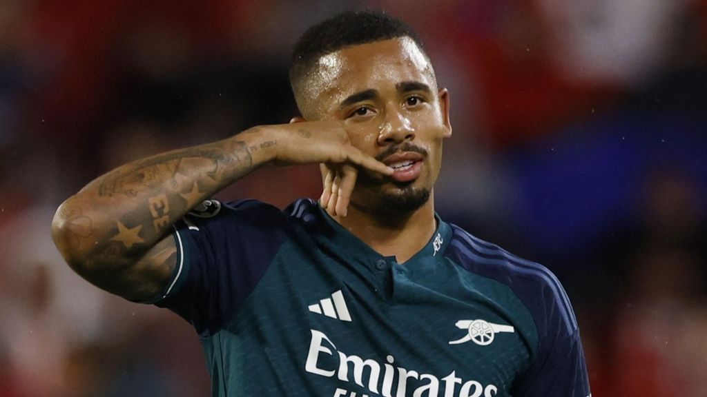 Gabriel Jesus comemora gol marcado em vitória do Arsenal