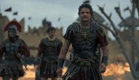 Pedro Pascal revela que se machucou durante as filmagens de "Gladiador 2"