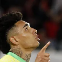 Igor Jesus no Arsenal não avança e Botafogo exige multa rescisória para vender o atacante
