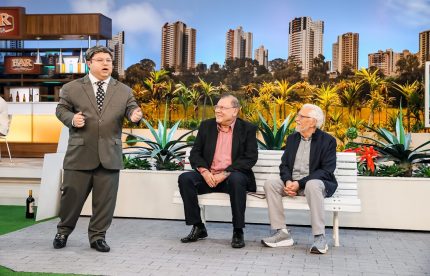 Passou da hora: Record e SBT precisam mudar o rumo de sua dramaturgia 4 (Milton Neves na Praça / Crédito Lourival Ribeiro/SBT)