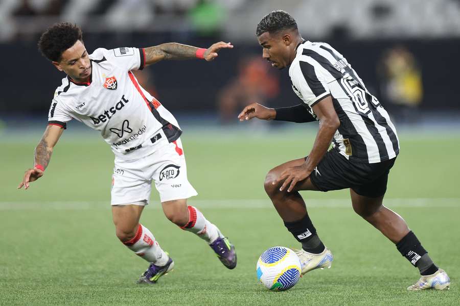 Botafogo testou a paciência da sua torcida no Nilton Santos Botafogo testou a paciência da sua torcida no Nilton Santos