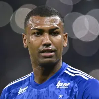 Walace, ex-Grêmio, vive situação desconfortável com Diniz no Cruzeiro e câmera flagra cena impactante