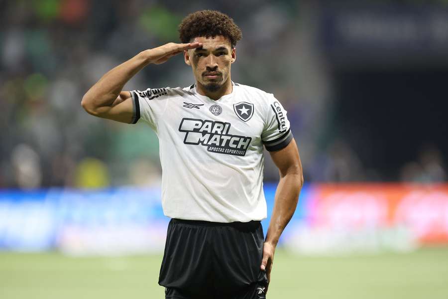 Adryelson, personagem do traumático jogo contra o Palmeiras no ano passado, fez o terceiro do Botafogo em 2024 Adryelson, personagem do traumático jogo contra o Palmeiras no ano passado, fez o terceiro do Botafogo em 2024