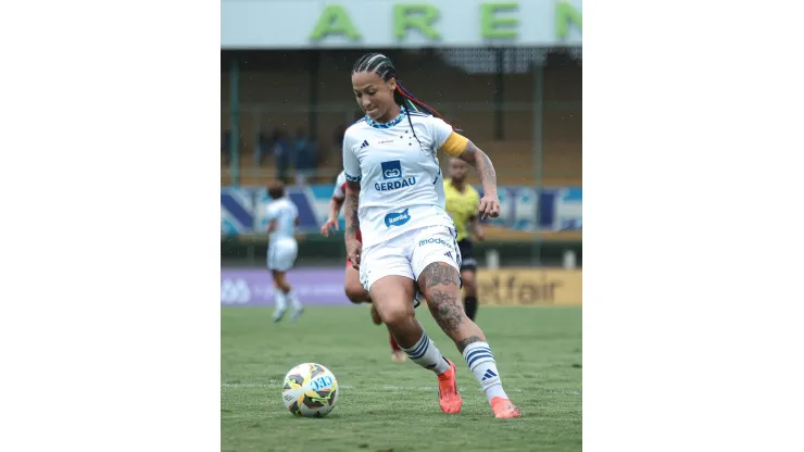 Byanca Brasil, atacante do Cruzeiro durante goleada sobre o Nacional pelo Campeonato Mineiro