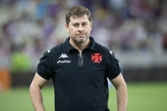 Vasco de Rafael Paiva é derrotado pelo Fortaleza fora de casa. Foto: Baggio Rodrigues/AGIF
