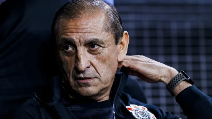 Ramón Díaz durante partida contra o Fortaleza, na Neo Química Arena, pela Copa Sul-Americana.