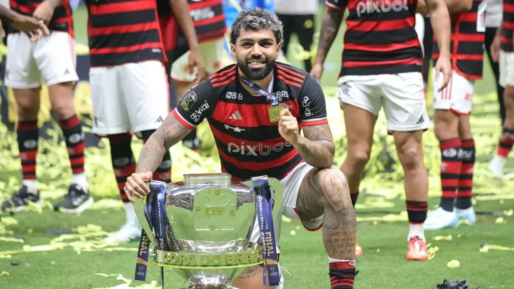 Gabigol é alvo do Cruzeiro na temporada – Foto: Gilson Lobo/AGIF