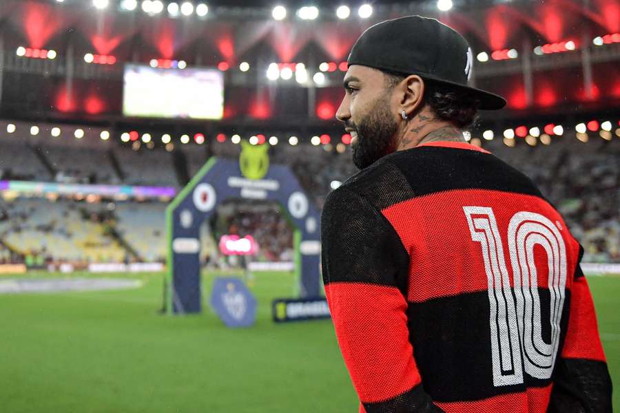 Gabigol foi ao Maracanã usando a 10 do Flamengo Gabigol foi ao Maracanã usando a 10 do Flamengo
