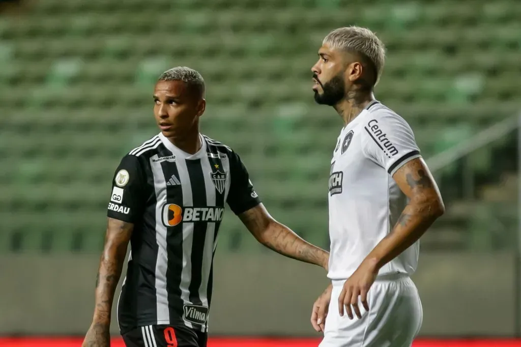 Deyverson em partida contra o Botafogo. Foto: Fernando Moreno/AGIF