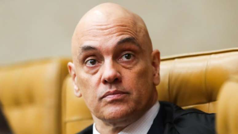 Mensagens obtidas pela PF revelam 'tocaia' de grupo golpista para prender Moraes
