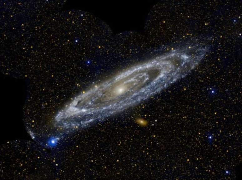 O trabalho de Edwin Hubble mostrou que Andrômeda (foto) era uma galáxia separada da Via Láctea, e também deu a primeira pista sobre o início do Universo no Big Bang Nasa/JPL-Caltech