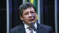 Relator terá reunião no fim de semana para acelerar reforma tributária na Câmara