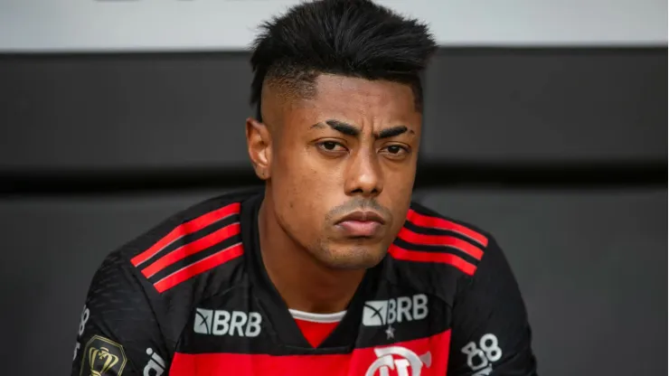 Bruno Henrique vai cumprir suspensão