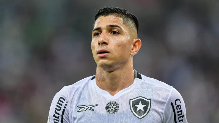 Savarino fala sobre o sentimento "estranho" de enfrentar seu ex-time na final da Libertadores