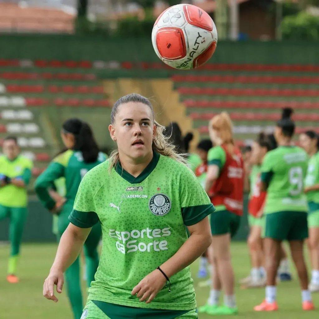 Palestrinas durante treino técnico-tático no CT para o duelo contra as Brabas do Corinthians na sexta-feira. Foto: Paloma Cassiano/Palmeiras