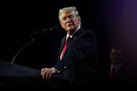 Plano de Trump de usar exército em deportação deve ser aprovado por tribunais