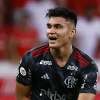 Filipe Luís pede paciência com Carlos Alcaraz no Flamengo: "Não está no seu melhor momento"