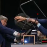 Agora é no soco: Rede TV! prende cadeiras no chão após Datena agredir Marçal Agora é no soco: Rede TV! prende cadeiras no chão após Datena agredir Marçal