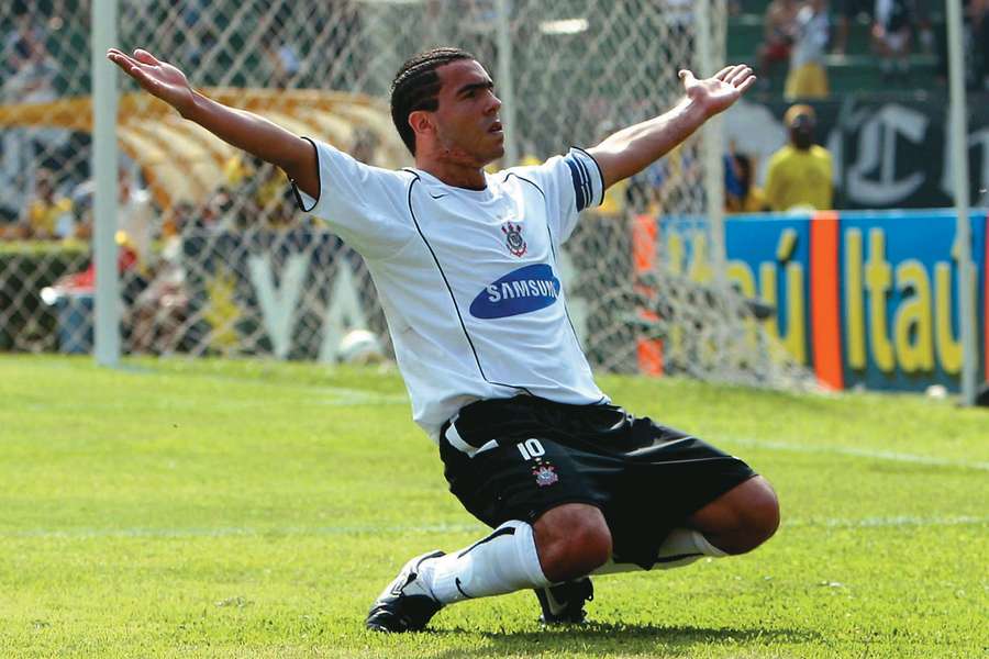 O Timão de Tevez conquistou o polêmico campeonato de 2005 O Timão de Tevez conquistou o polêmico campeonato de 2005