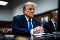 Juiz decide que Trump não tem imunidade presidencial em caso de suborno