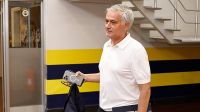 Pressionado em clube turco, José Mourinho passa por cirurgia em Portugal