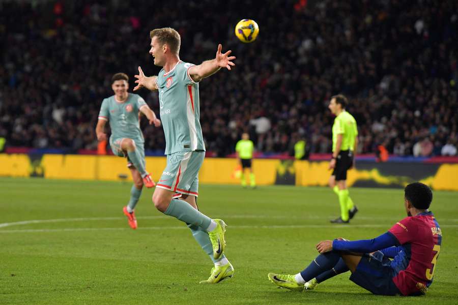 Sorloth fez o gol da vitória sobre o Barcelona Sorloth fez o gol da vitória sobre o Barcelona