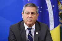 Braga Netto contrata advogado que defendeu José Dirceu no Mensalão