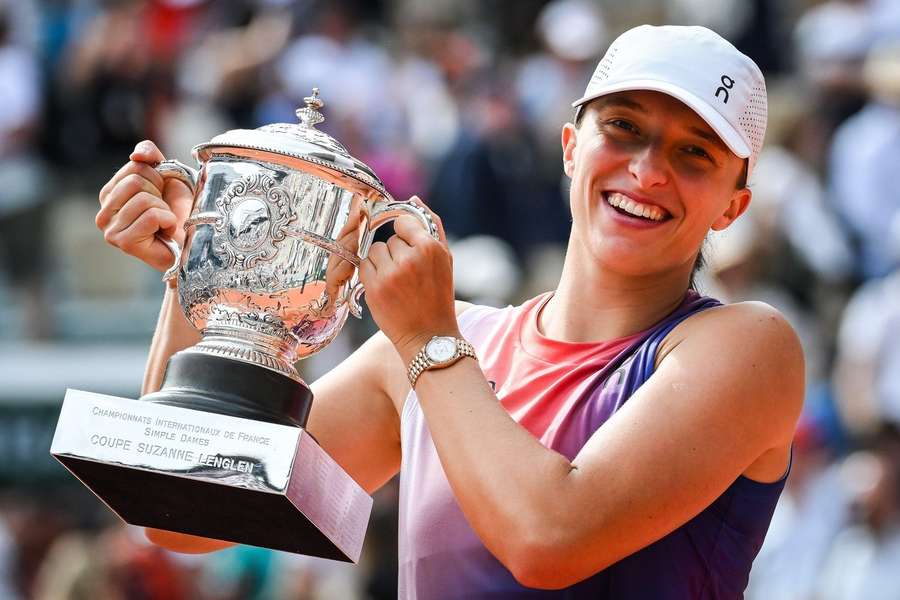Iga Swiatek segue soberana em Roland Garros Iga Swiatek segue soberana em Roland Garros