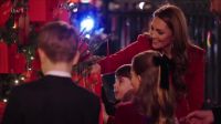 Kate Middleton apresenta evento natalino na Abadia de Westminster