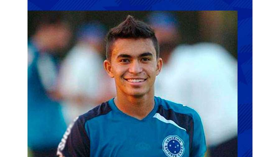 Dudu no Cruzeiro em 2011, quando da sua venda ao futebol ucraniano Dudu no Cruzeiro em 2011, quando da sua venda ao futebol ucraniano