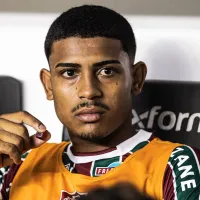 Jornalista crava saída de prazo de saída de John Kennedy do Fluminense