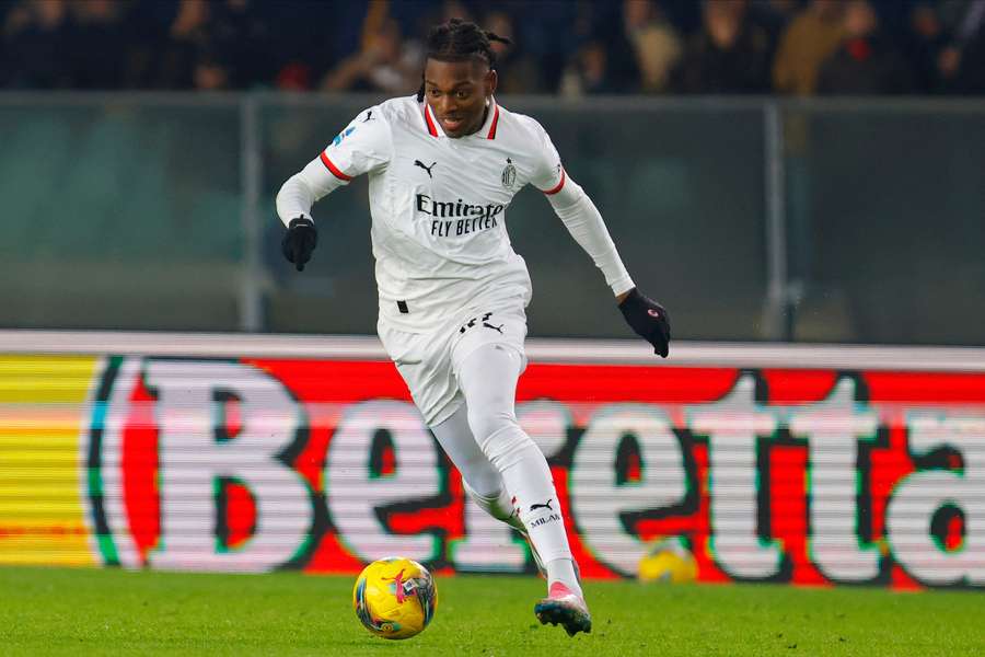 Rafael Leão desfalcará o Milan no fim de ano