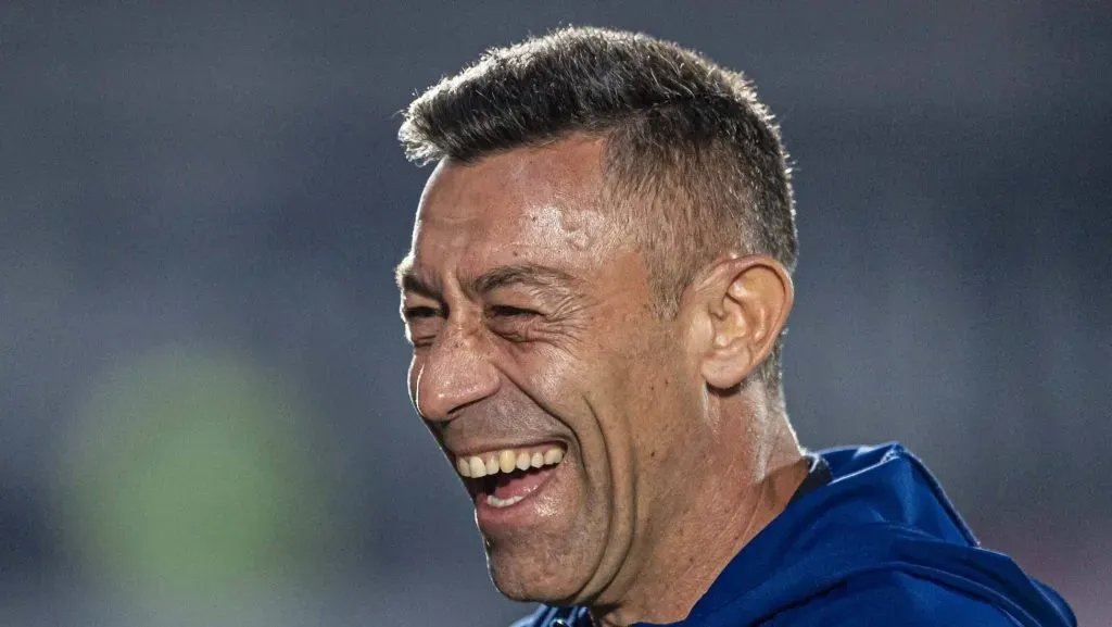 Foto: Anderson Lira/Fotoarena – Santos teria acordo encaminhado com Pedro Caixinha.