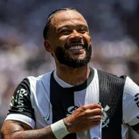 Memphis Depay deverá ter contrato com o Corinthians alterado em janeiro
