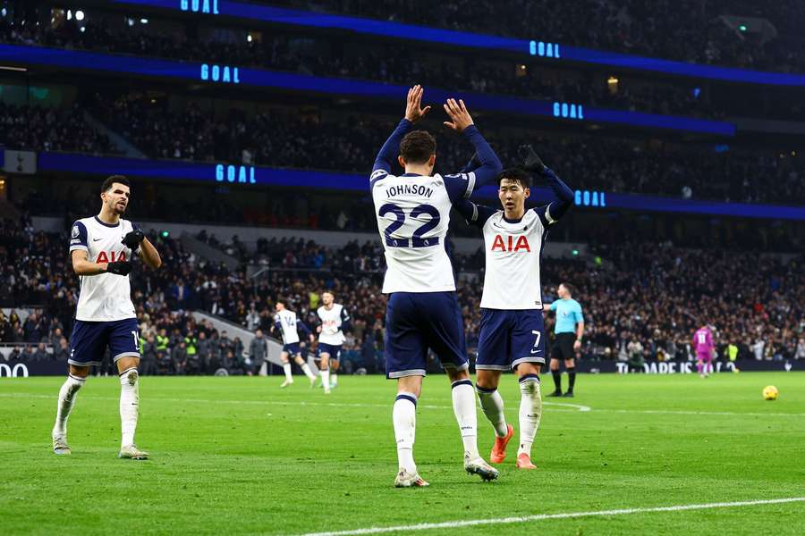 Brennan Johnson fez o segundo do Tottenham contra os Wolves Brennan Johnson fez o segundo do Tottenham contra os Wolves