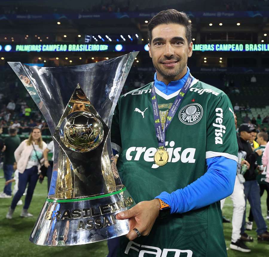 Abel Ferreira levou o Verdão ao bi de 2022 e 2023 Abel Ferreira levou o Verdão ao bi de 2022 e 2023
