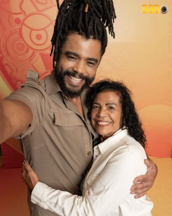 Começou! Conheça os participantes do BBB25 e suas duplas 5 Diogo e Vilma Nascimento